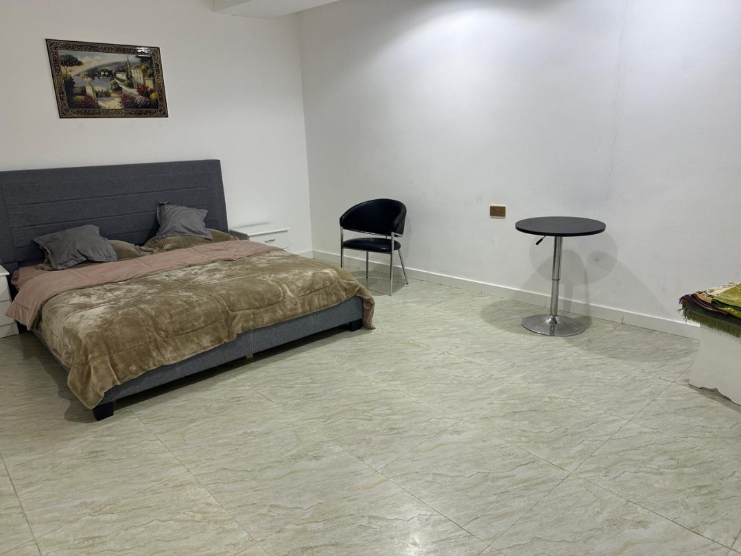 Master bedroom · king bed